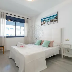 https://vista-africa-beach-apartment-by-dahlia-group.1costadelsol.com